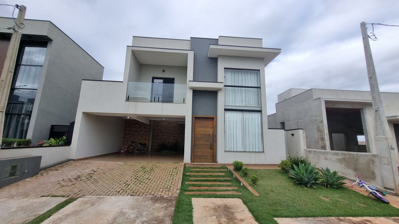 Casa, 3 quartos, 258 m² - Foto 1