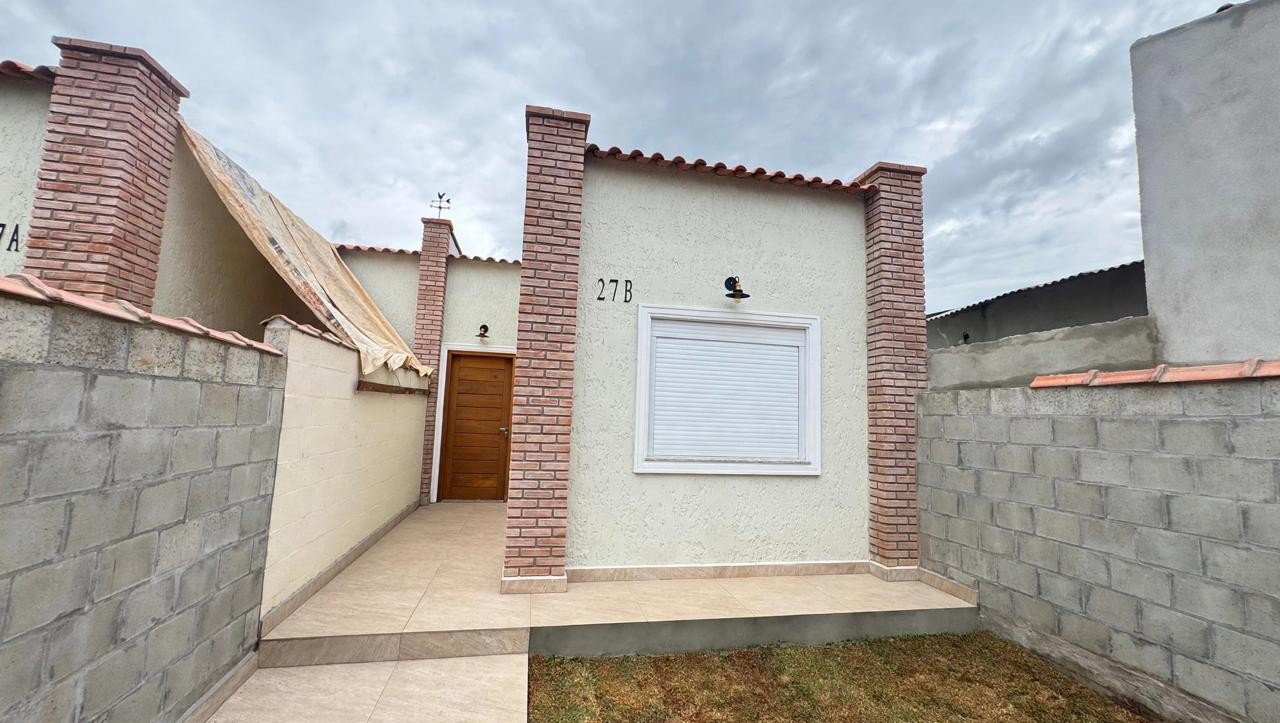 Casa, 2 quartos, 62 m² - Foto 1